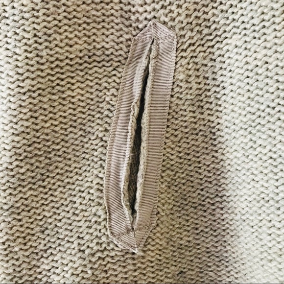 VS Moda International Wool Blend Hooded Sweater - Picture 4 of 8